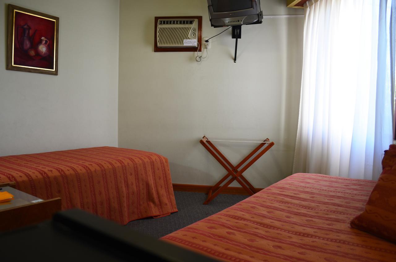 Hotel Huemul General Roca Ngoại thất bức ảnh