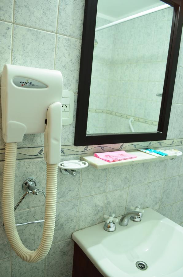 Hotel Huemul General Roca Ngoại thất bức ảnh